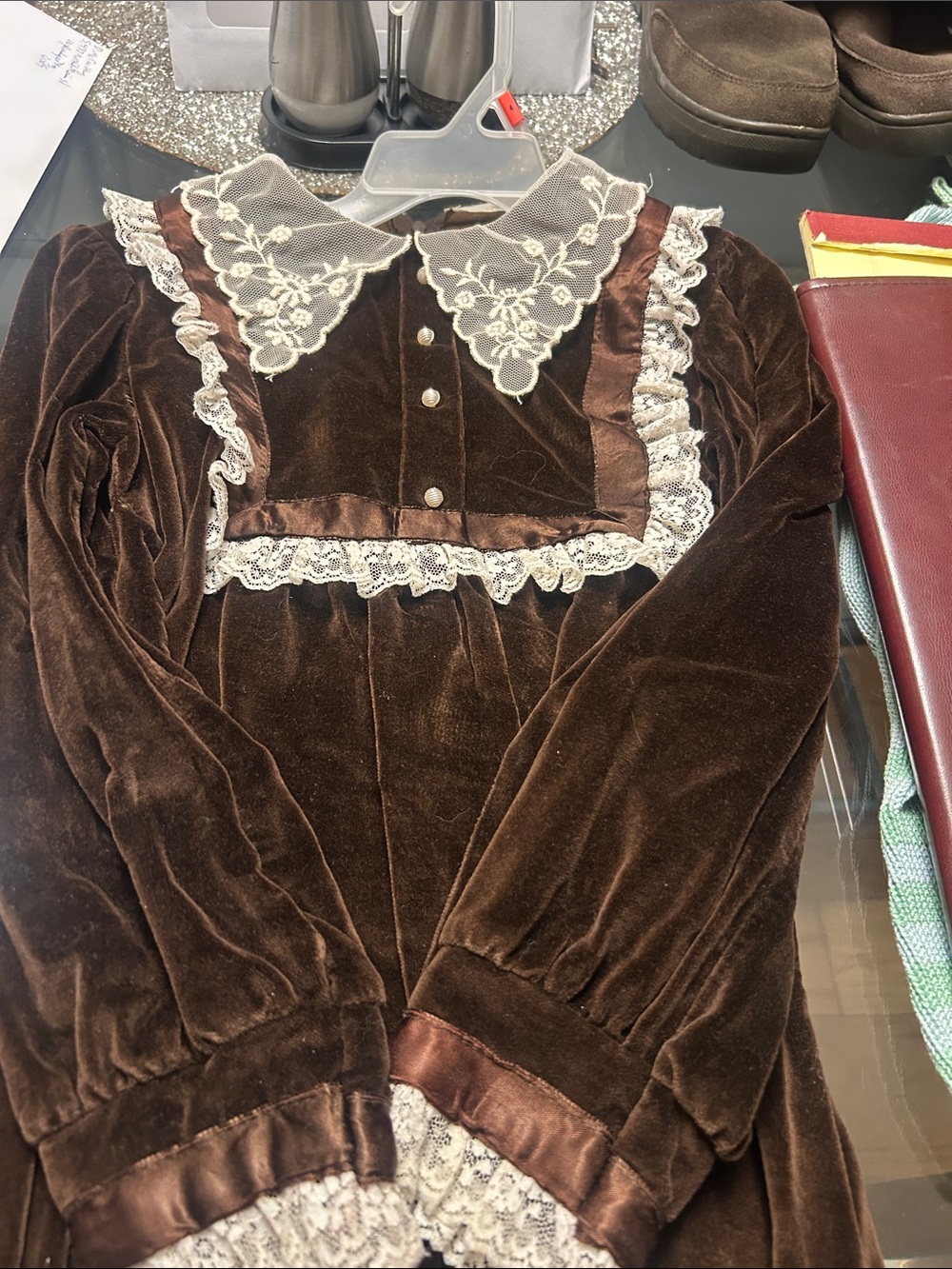 Girls' Brown Velvet Lace-Trim One-Piece Dress